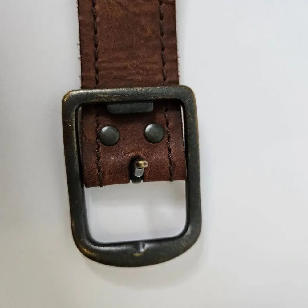 American Eagle mens leather belt,  brown. 32.